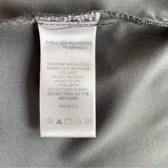 Women's ALO Capri Pants - Picture 6 of 6